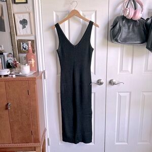 house of harlow black ribbed sleeves midi minimalist scandi dress w/ side slit
